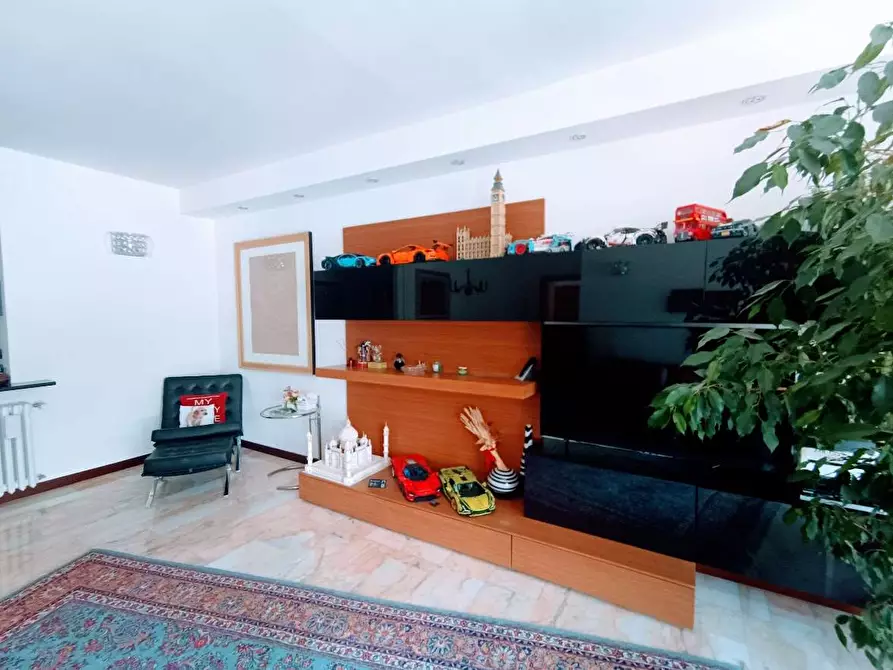 Immagine 16 di Attico in vendita  in piazza repubblica a Villadossola