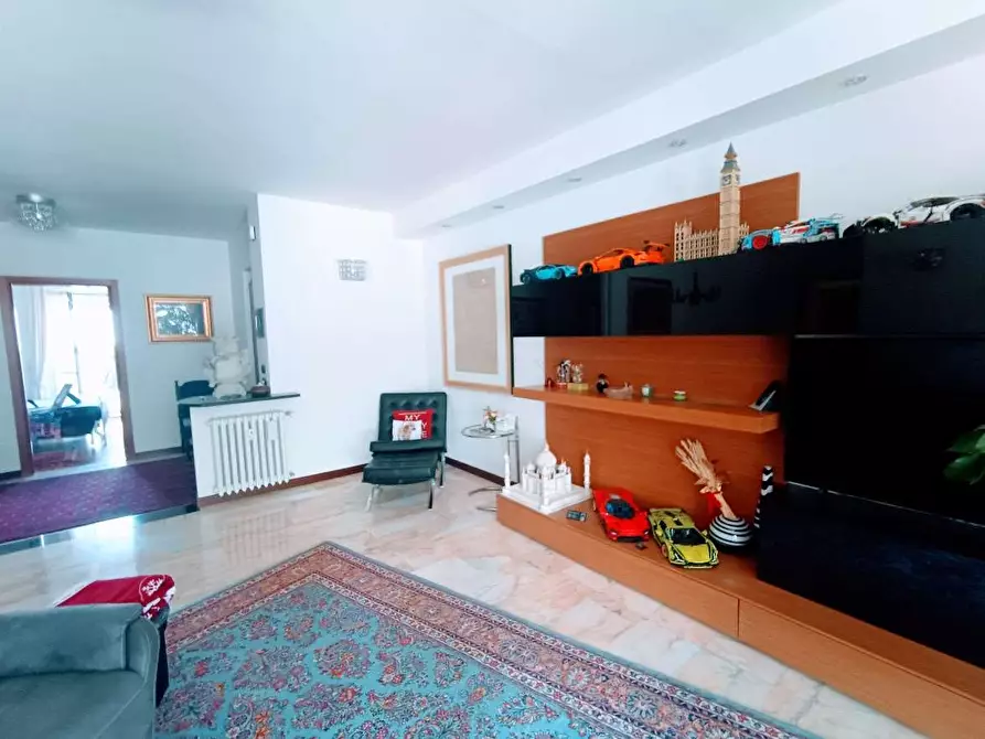 Immagine 15 di Attico in vendita  in piazza repubblica a Villadossola