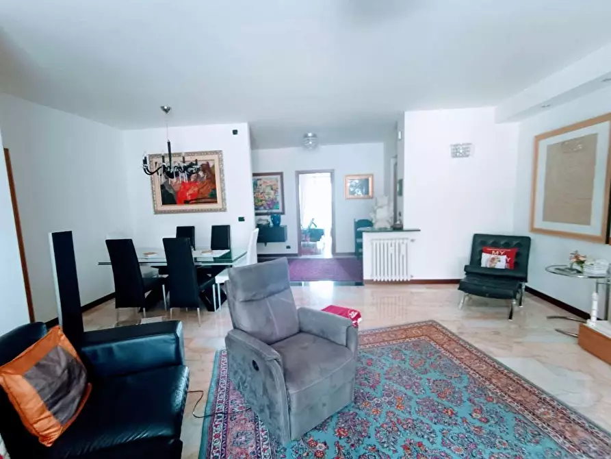 Immagine 2 di Attico in vendita  in piazza repubblica a Villadossola