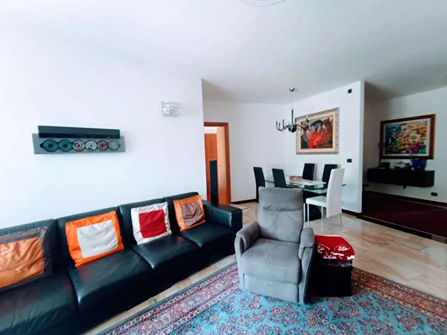 Immagine 12 di Attico in vendita  in piazza repubblica a Villadossola