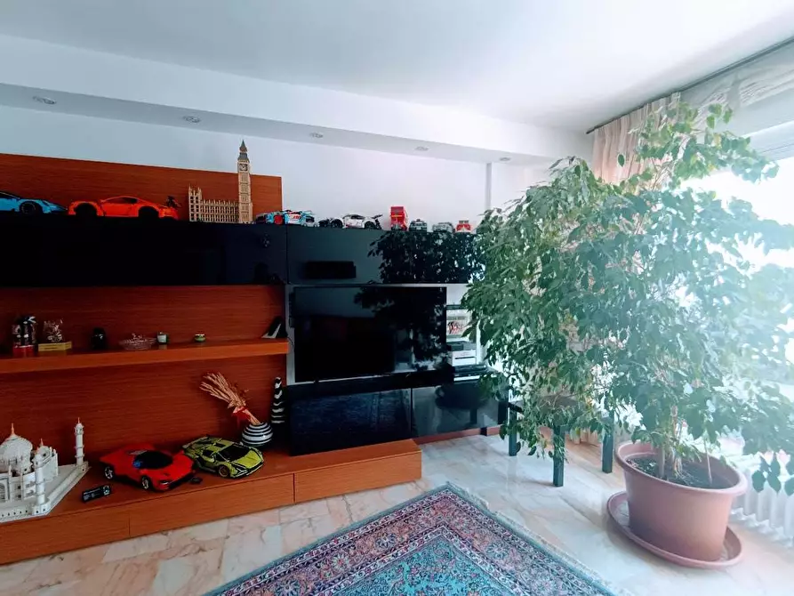 Immagine 21 di Attico in vendita  in piazza repubblica a Villadossola