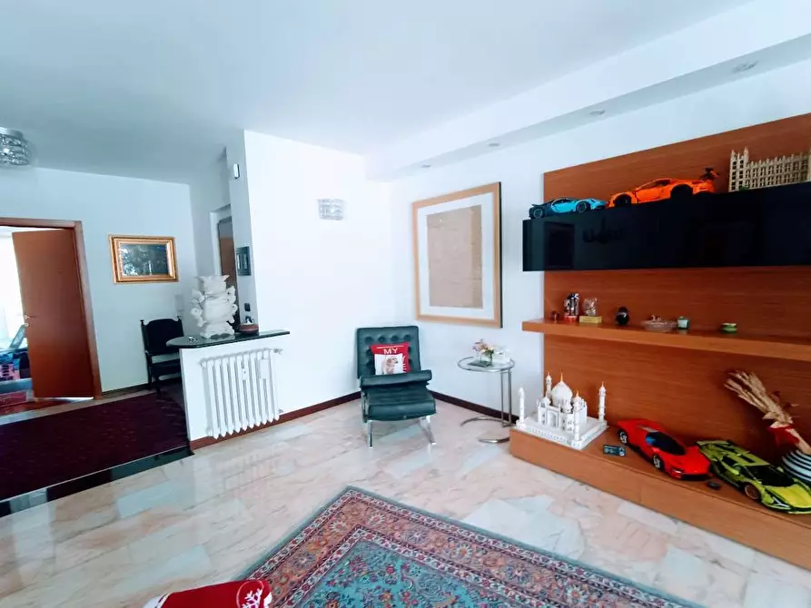 Immagine 8 di Attico in vendita  in piazza repubblica a Villadossola