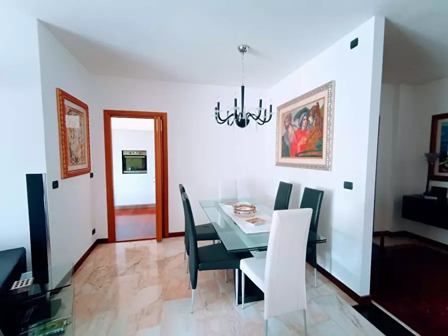 Immagine 5 di Attico in vendita  in piazza repubblica a Villadossola