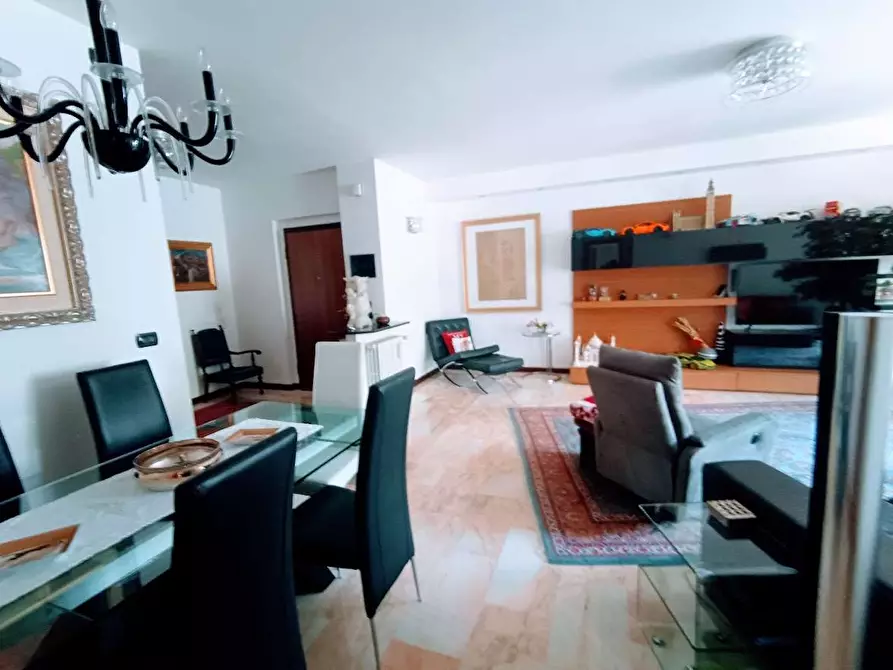 Immagine 1 di Attico in vendita  in piazza repubblica a Villadossola