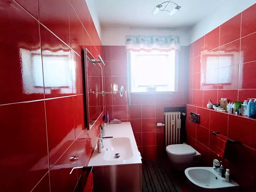 Immagine 40 di Attico in vendita  in piazza repubblica a Villadossola