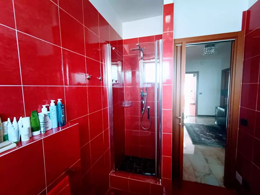 Immagine 41 di Attico in vendita  in piazza repubblica a Villadossola