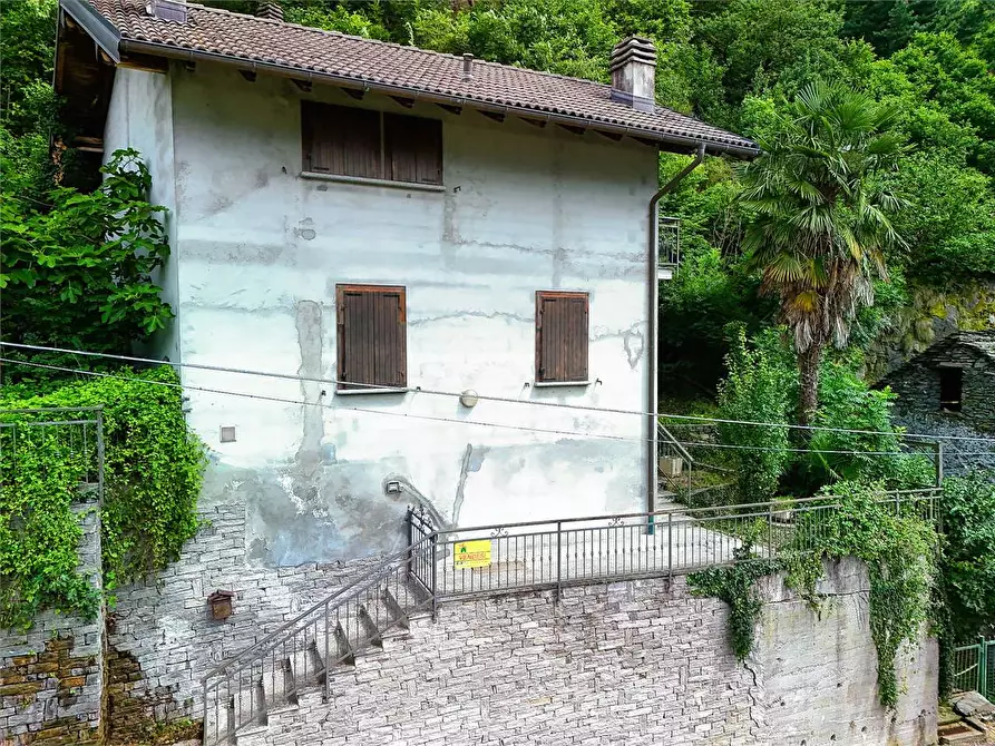 Immagine 39 di Casa indipendente in vendita  in via  domodossola 57 a Beura-Cardezza
