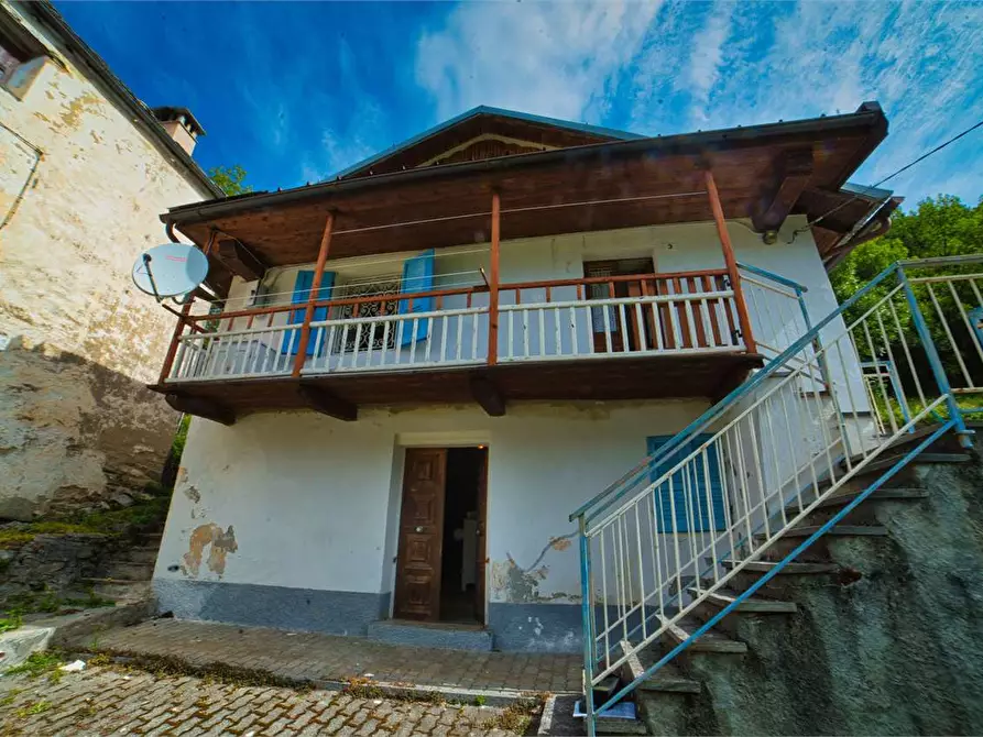 Immagine 2 di Baita in vendita  in LAVANALLO 2 a Trasquera