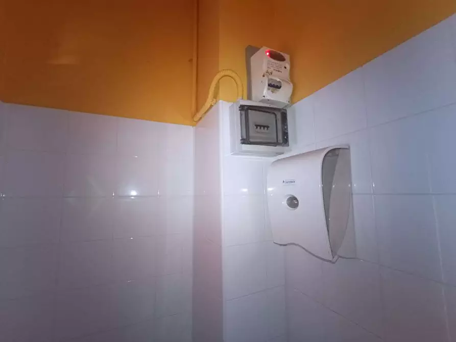 Immagine 16 di Negozio in vendita  in piazza della repubblica  17 a Villadossola