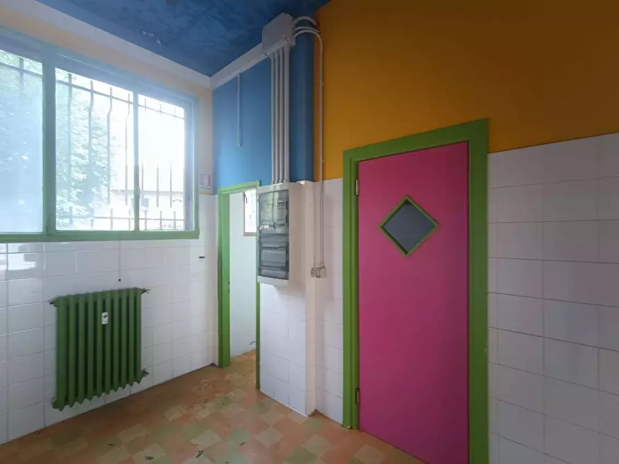 Immagine 12 di Negozio in vendita  in piazza della repubblica  17 a Villadossola