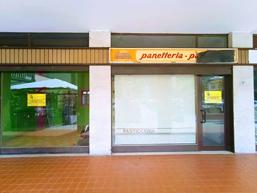 Immagine 2 di Negozio in vendita  in piazza della repubblica  17 a Villadossola