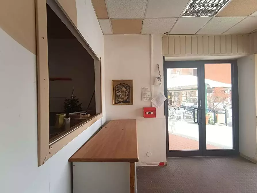 Immagine 7 di Negozio in vendita  in piazza della repubblica  17 a Villadossola