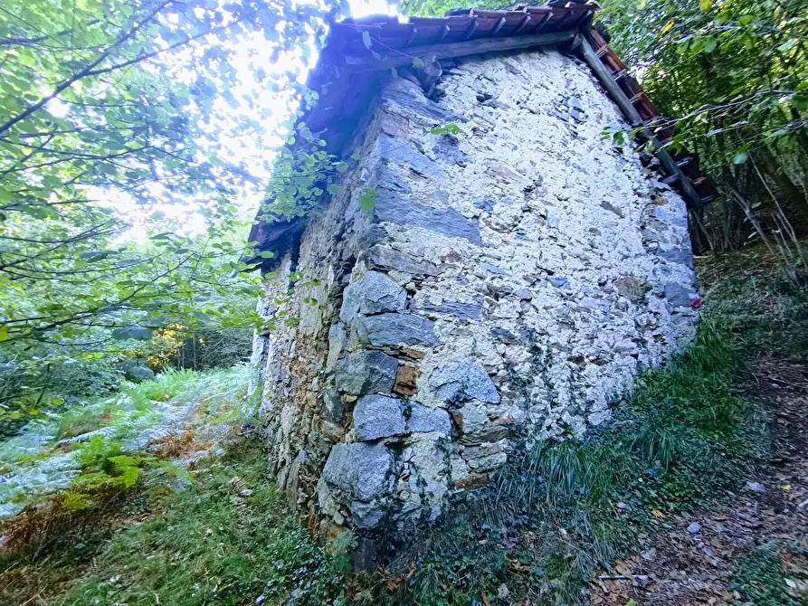 Immagine 9 di Baita in vendita  in ARZO a Casale Corte Cerro