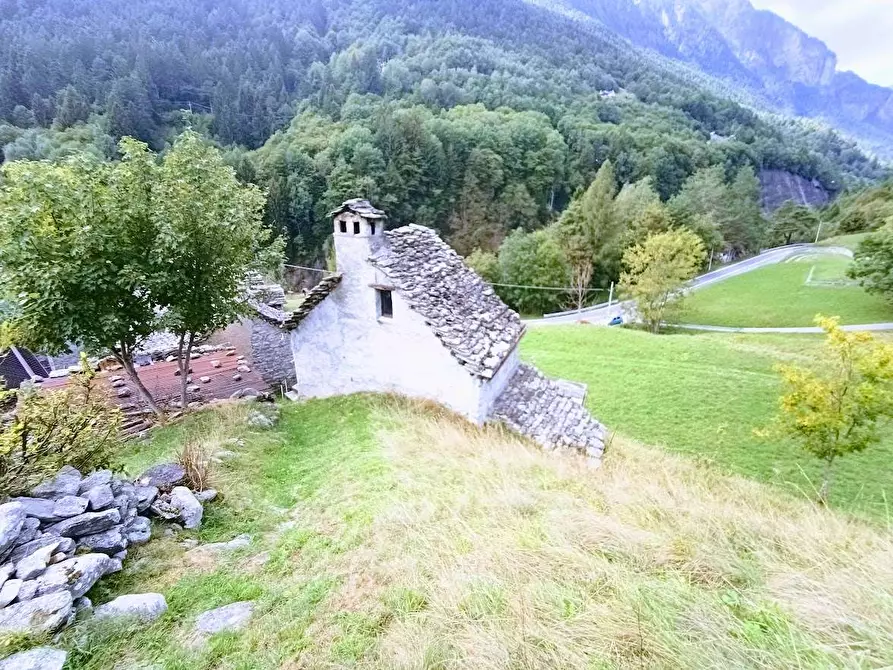 Immagine 54 di Baita in vendita  in MOULONE a Varzo
