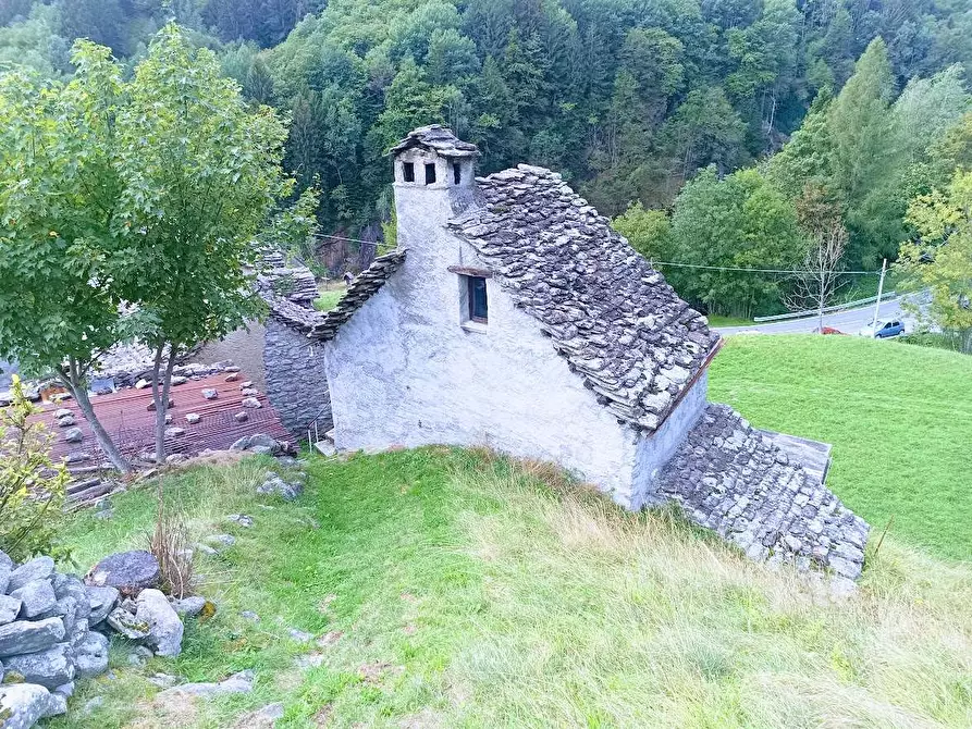 Immagine 55 di Baita in vendita  in MOULONE a Varzo