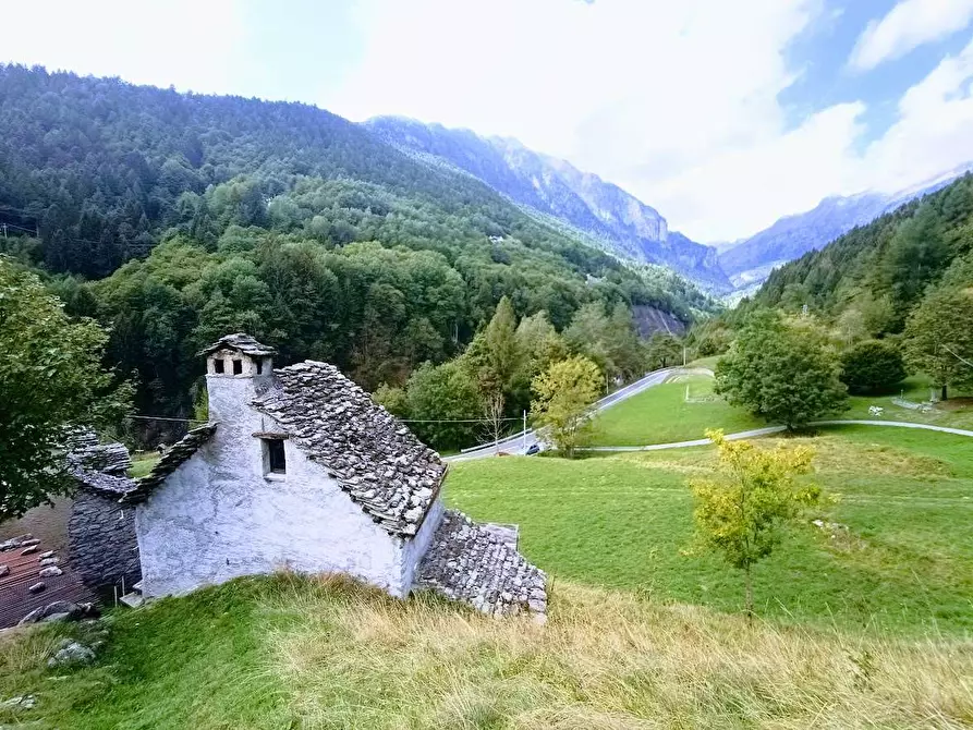 Immagine 60 di Baita in vendita  in MOULONE a Varzo