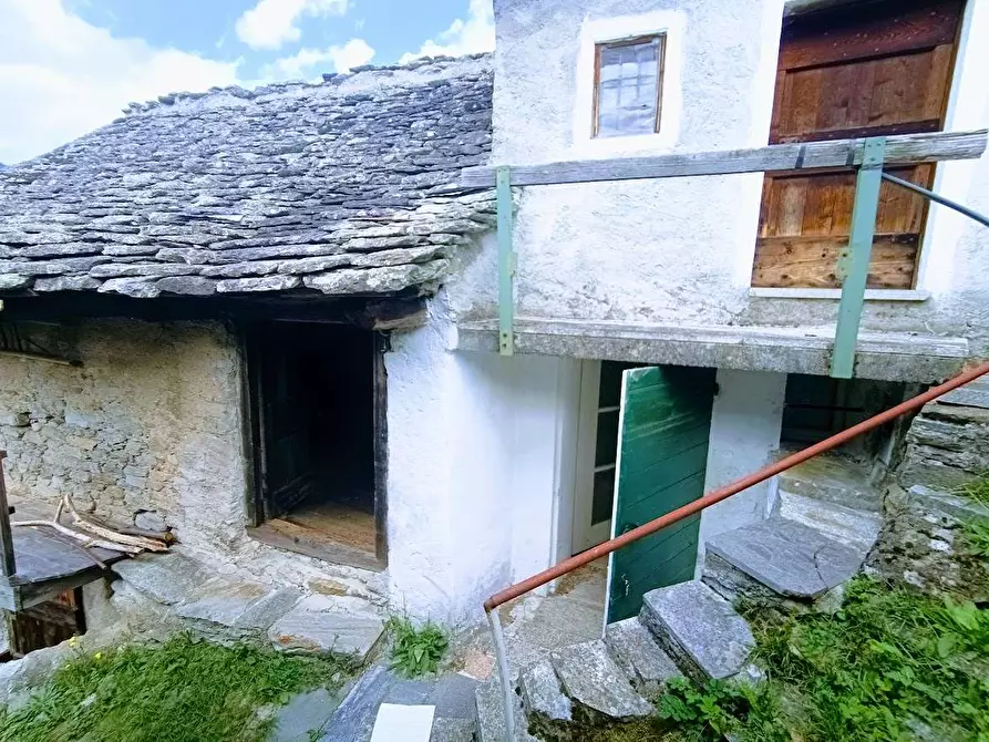 Immagine 62 di Baita in vendita  in MOULONE a Varzo