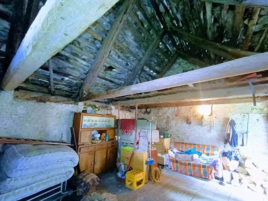 Immagine 30 di Baita in vendita  in MOULONE a Varzo