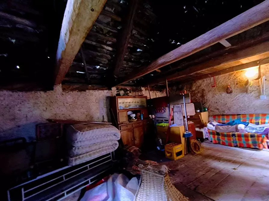 Immagine 63 di Baita in vendita  in MOULONE a Varzo