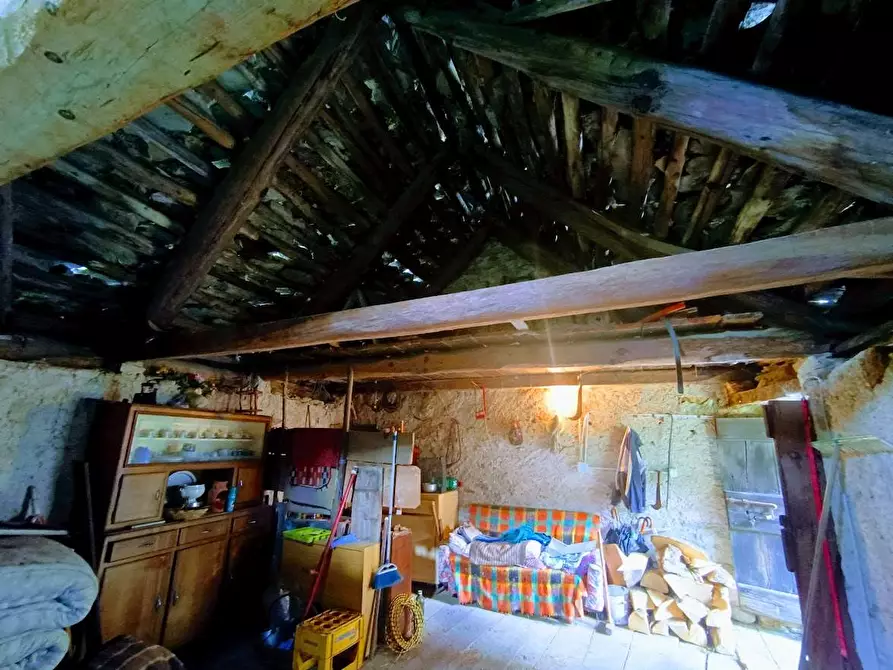 Immagine 64 di Baita in vendita  in MOULONE a Varzo