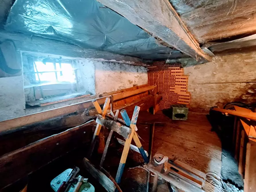 Immagine 35 di Baita in vendita  in MOULONE a Varzo