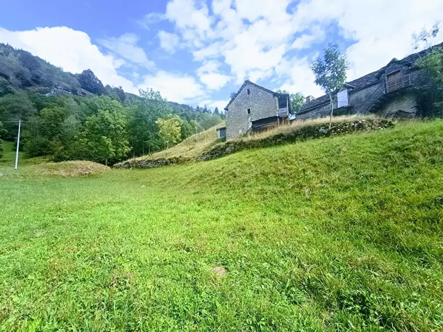 Immagine 40 di Baita in vendita  in MOULONE a Varzo