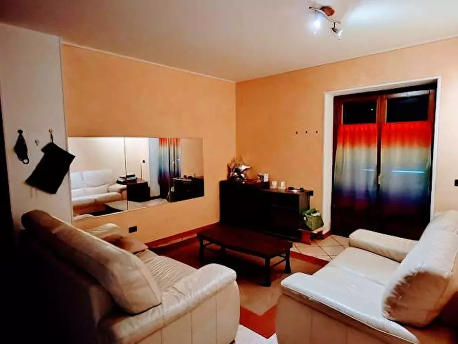 Immagine 10 di Villa in vendita  in CRESTA 9 a Masera