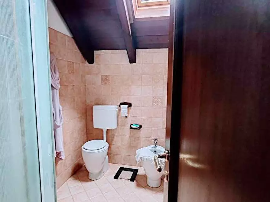 Immagine 39 di Villa in vendita  in CRESTA 9 a Masera