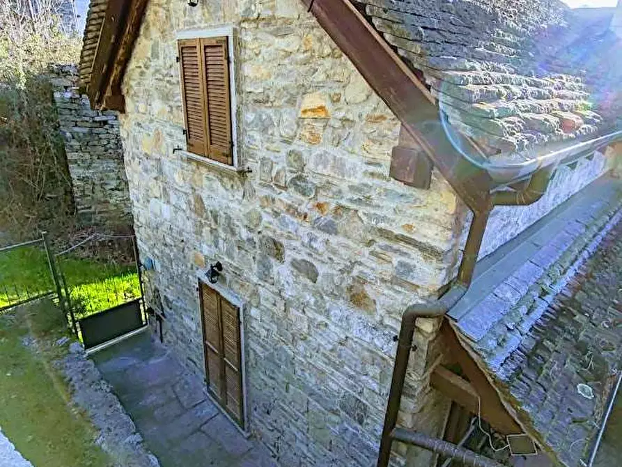 Immagine 42 di Villa in vendita  in CRESTA 9 a Masera