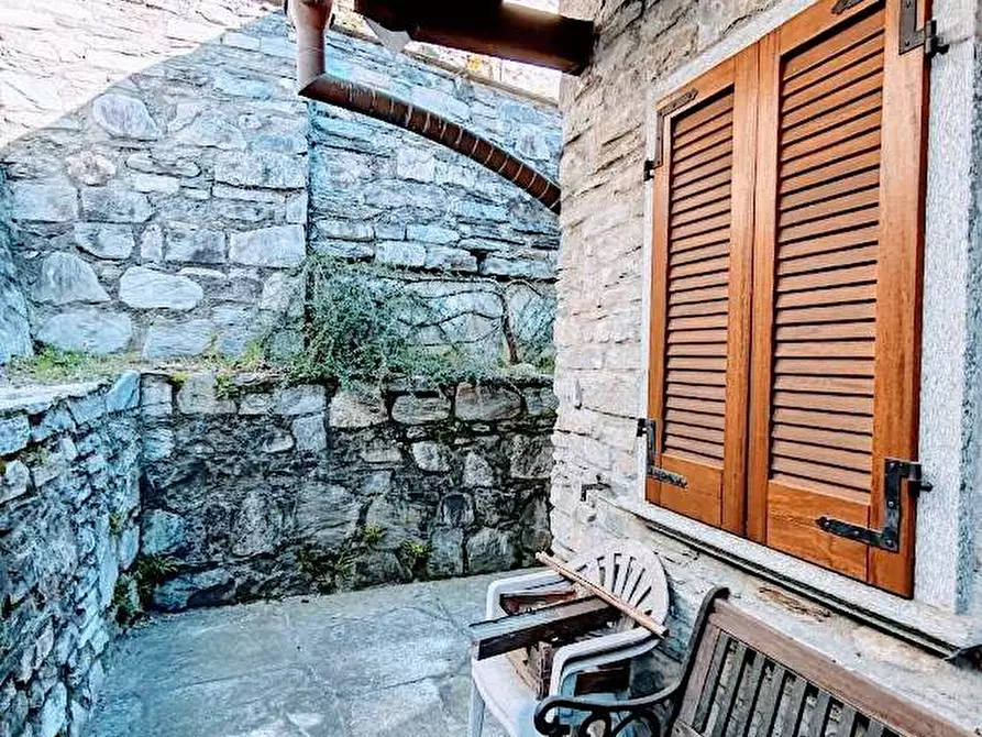 Immagine 51 di Villa in vendita  in CRESTA 9 a Masera