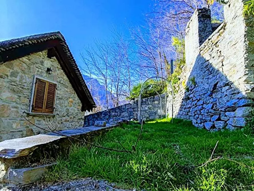 Immagine 60 di Villa in vendita  in CRESTA 9 a Masera