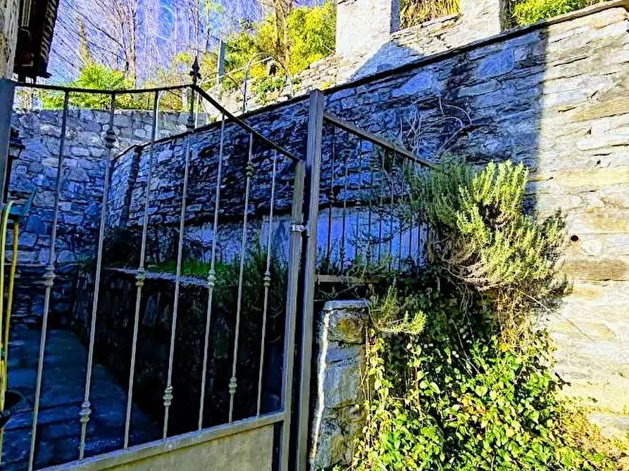 Immagine 67 di Villa in vendita  in CRESTA 9 a Masera