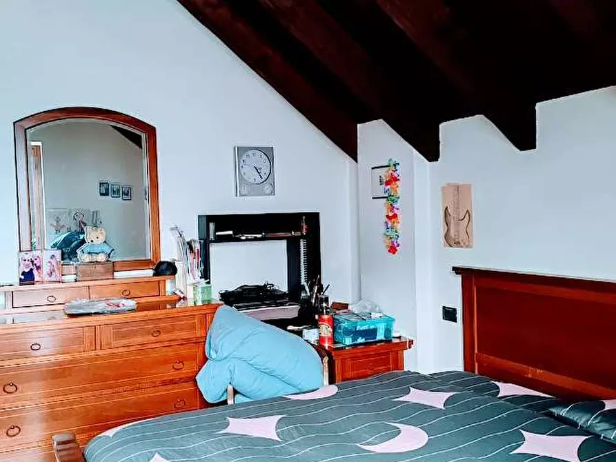 Immagine 86 di Villa in vendita  in CRESTA 9 a Masera