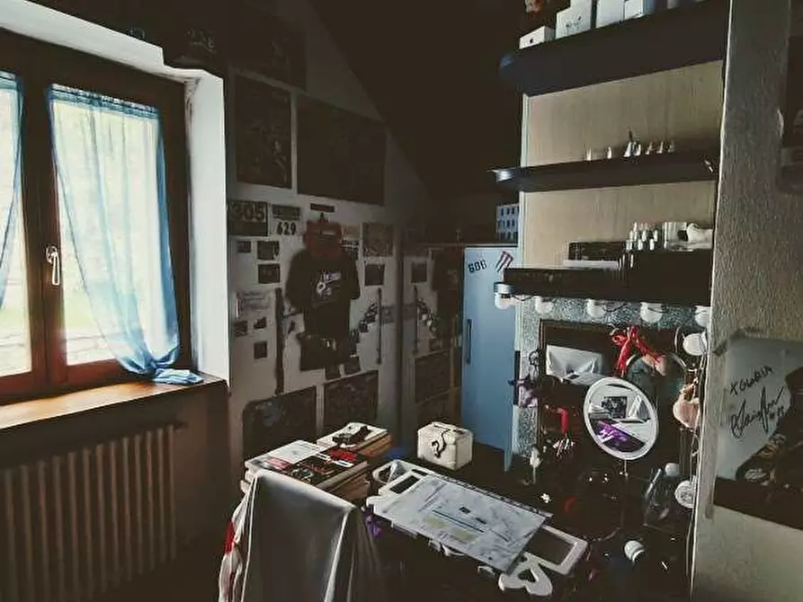 Immagine 93 di Villa in vendita  in CRESTA 9 a Masera