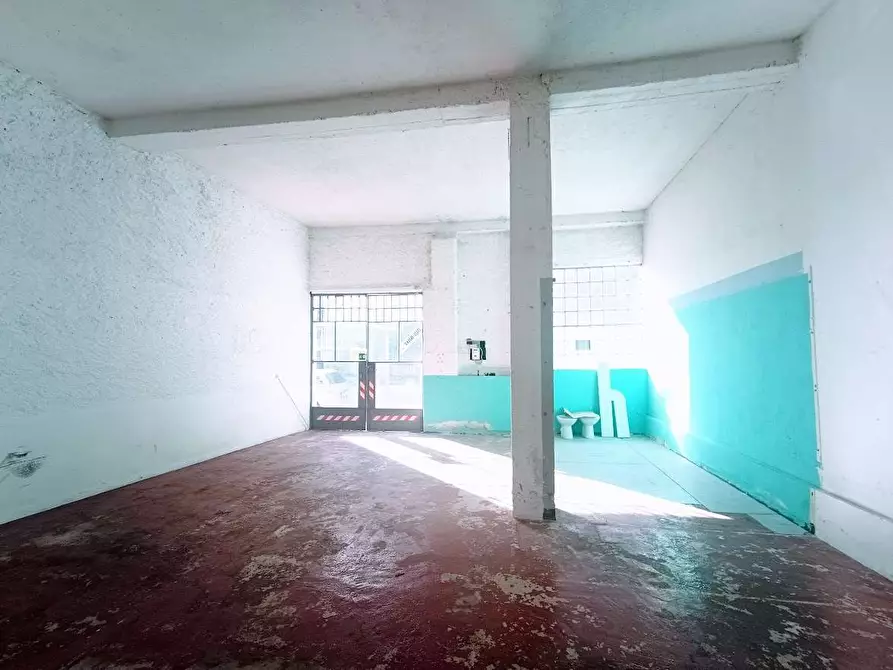 Immagine 12 di Negozio in vendita  in bianchi novello 65 a Villadossola