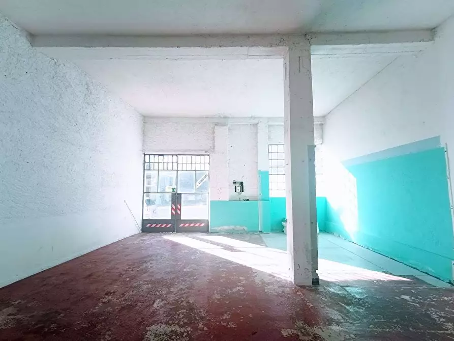 Immagine 8 di Negozio in vendita  in bianchi novello 65 a Villadossola