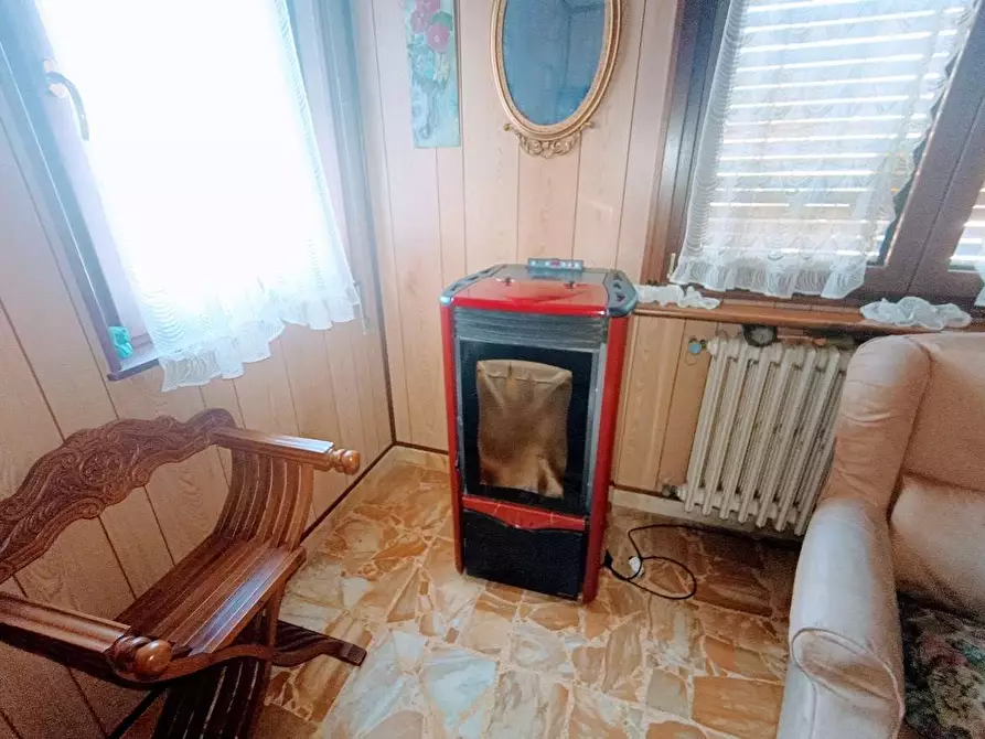 Immagine 19 di Porzione di casa in vendita  in centrale a Vogogna