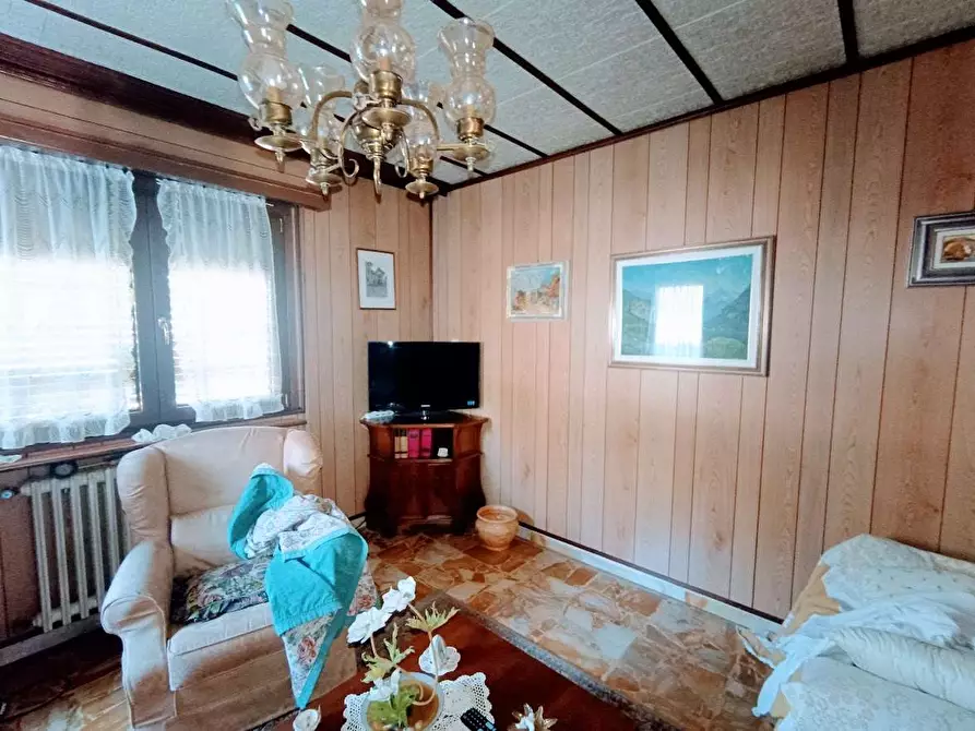 Immagine 18 di Porzione di casa in vendita  in centrale a Vogogna