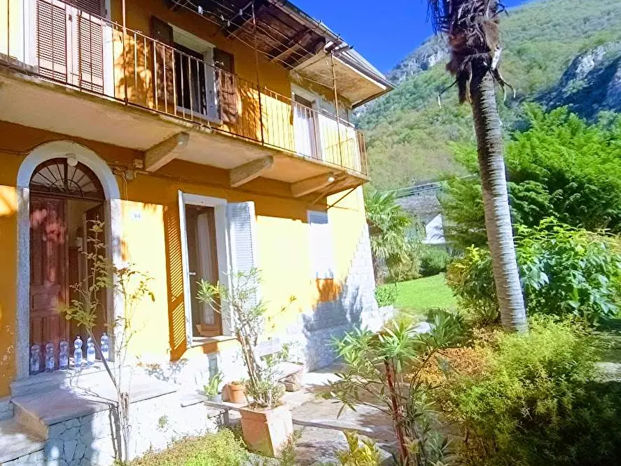 Immagine 2 di Porzione di casa in vendita  in centrale a Vogogna