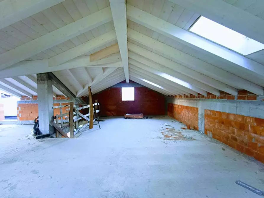 Immagine 21 di Villa in vendita  in UBERTO GIROLA N5 a Domodossola