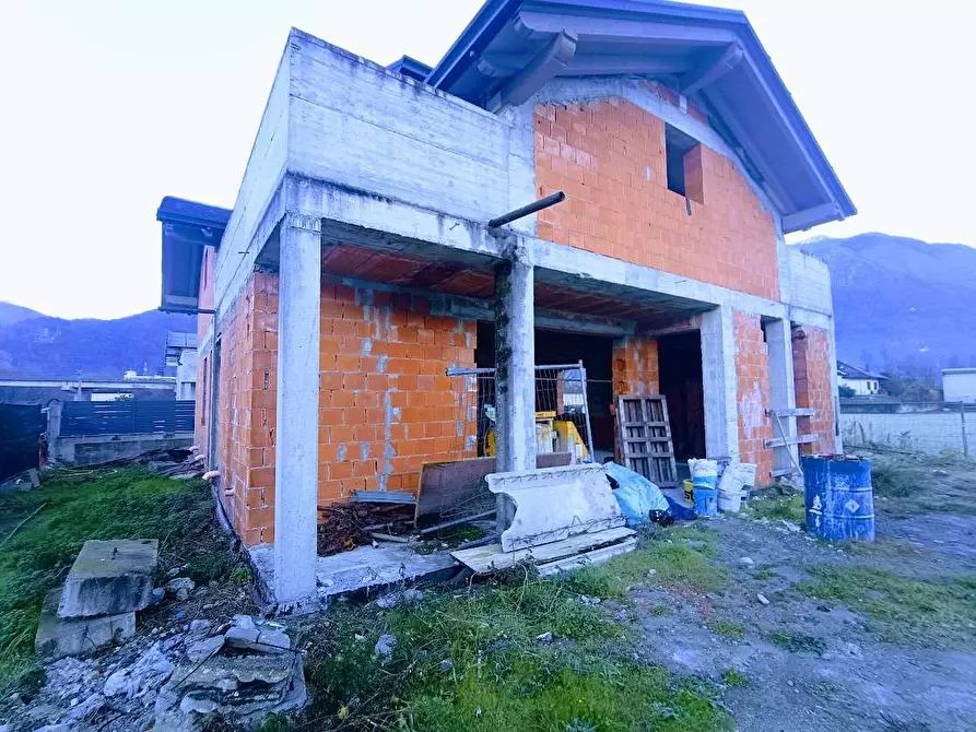 Immagine 31 di Villa in vendita  in UBERTO GIROLA N5 a Domodossola