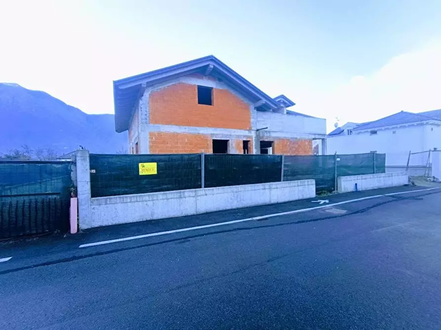 Immagine 10 di Villa in vendita  in UBERTO GIROLA N5 a Domodossola