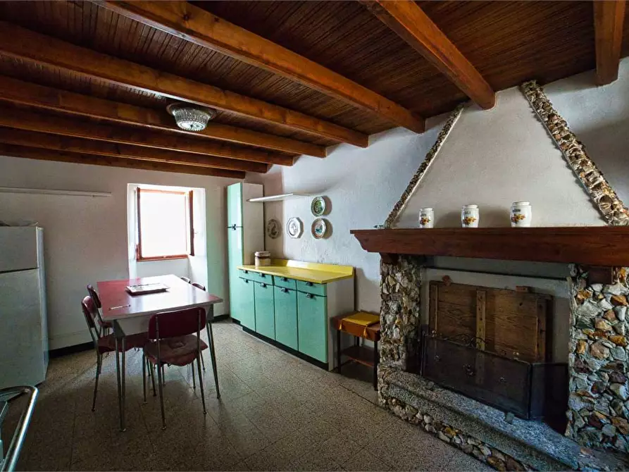 Immagine 15 di Porzione di casa in vendita  in albogno 21 a Premia