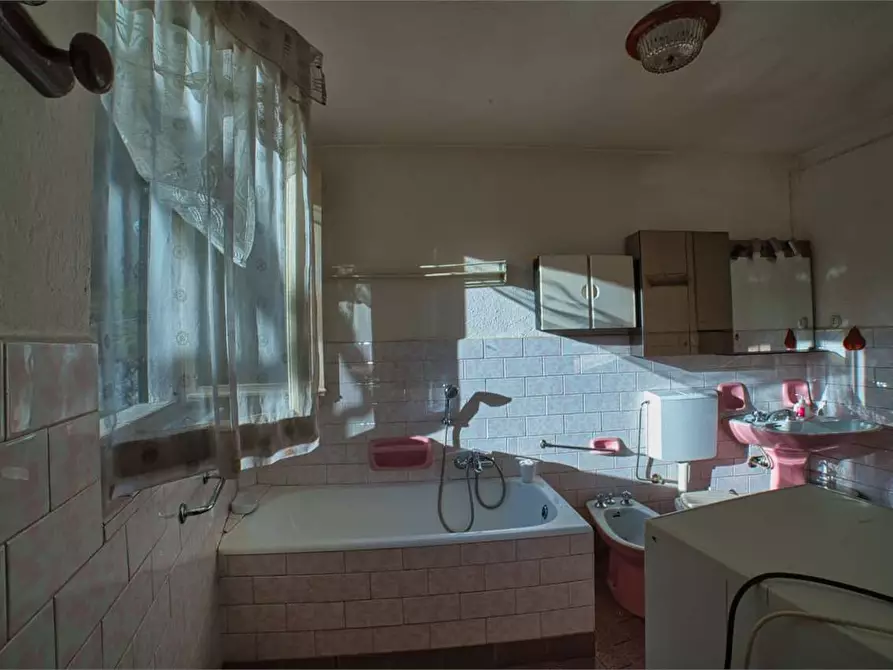 Immagine 35 di Porzione di casa in vendita  in albogno 21 a Premia