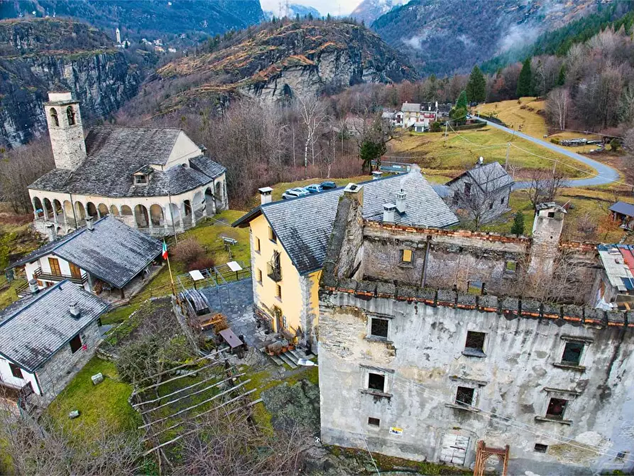 Immagine 8 di Rustico / casale in vendita  in piazza chiesa a Premia