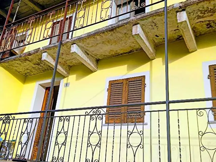 Immagine 1 di Casa indipendente in vendita  in CASA DEI CONTI 17 a Villadossola