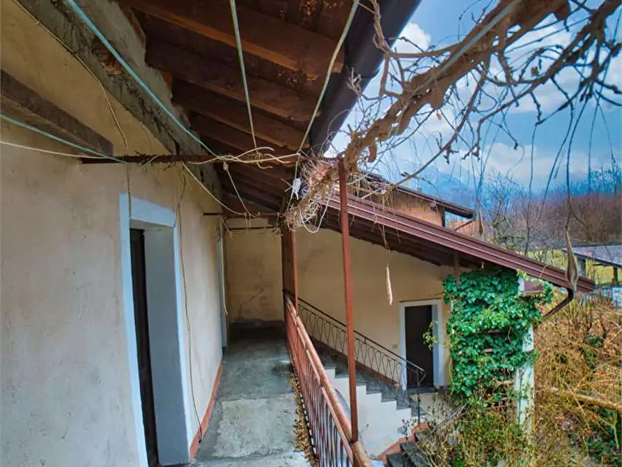 Immagine 15 di Casa indipendente in vendita  in megolo a Pieve Vergonte