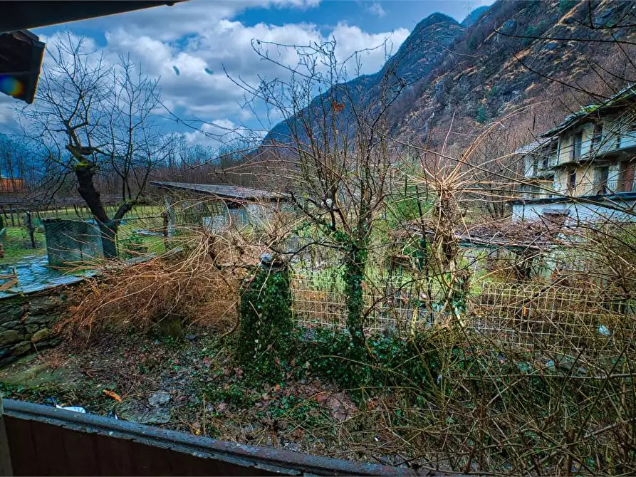 Immagine 12 di Casa indipendente in vendita  in megolo a Pieve Vergonte