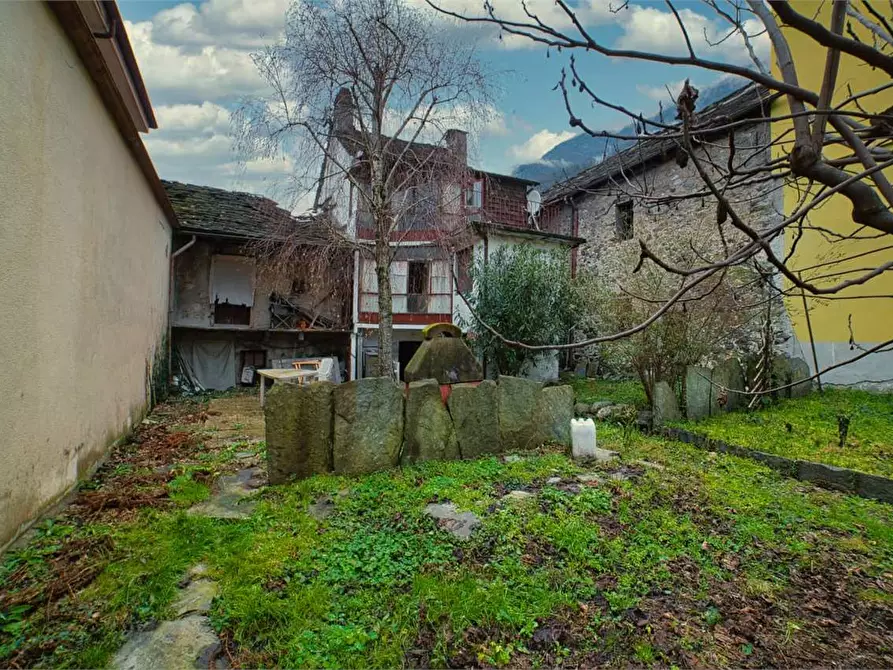 Immagine 12 di Rustico / casale in vendita  in PROFESSORE GIUSEPPE CUZZI  4 a Premosello-Chiovenda