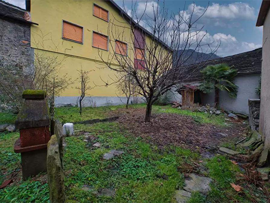 Immagine 15 di Rustico / casale in vendita  in PROFESSORE GIUSEPPE CUZZI  4 a Premosello-Chiovenda